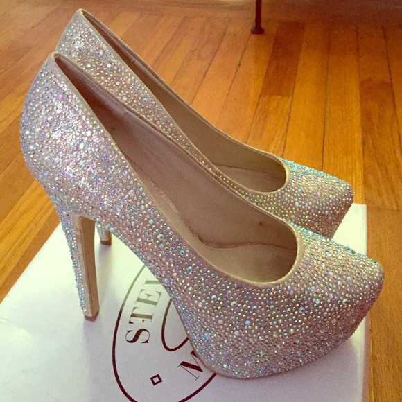 Brand New Steve Madden Deevaa
